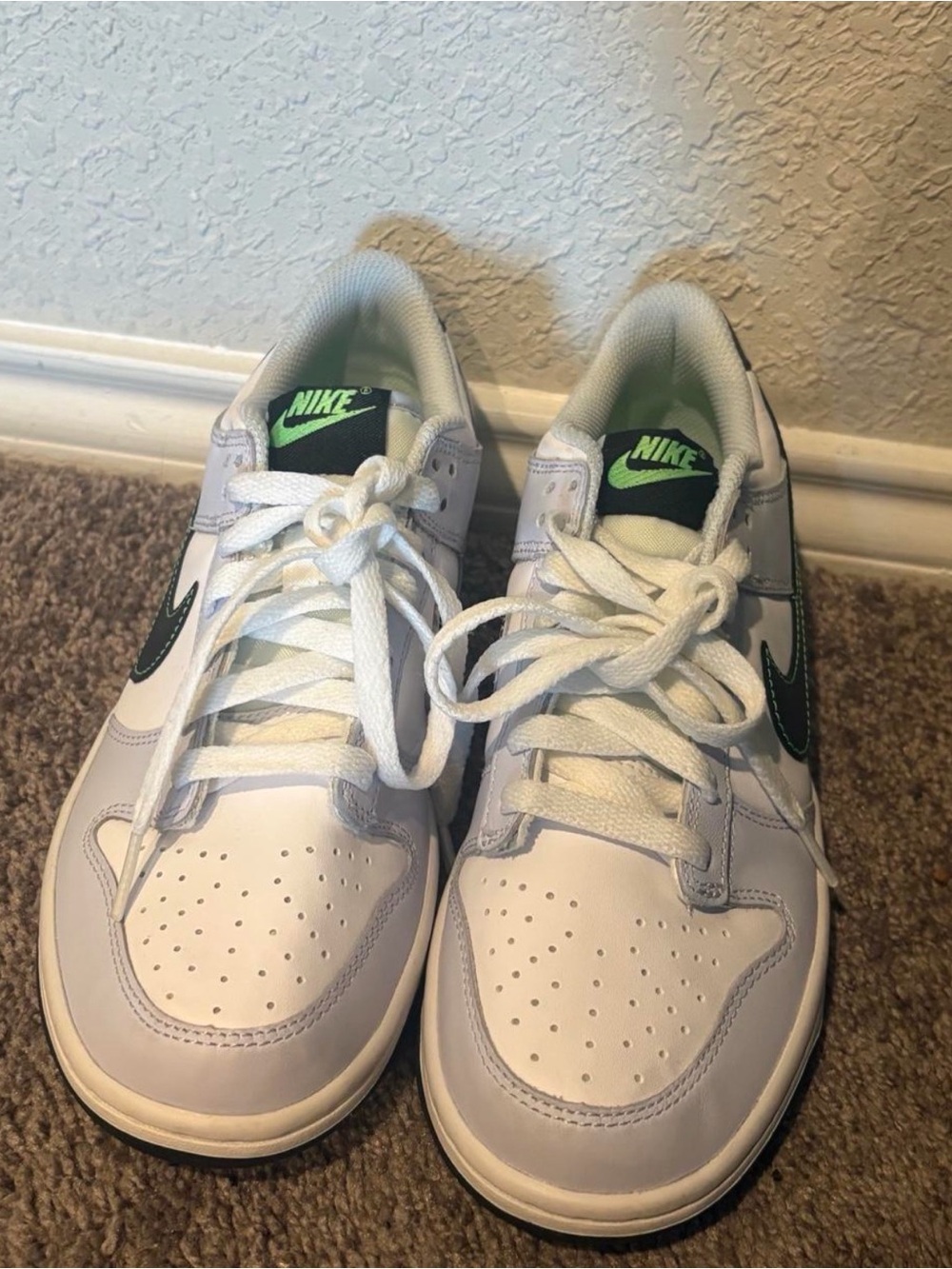 Nike Kids White and Light Gray Low-Top Sneakers with Green Swoosh